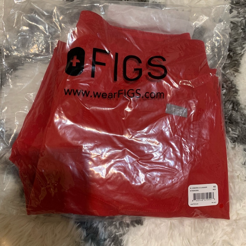 NWT! Figs Zamora Jogger Regular
